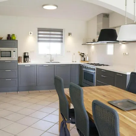 Buitenplaats Deluxe Villa *