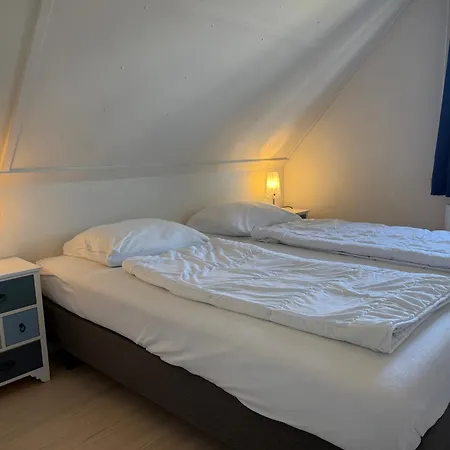 Buitenplaats De Luxe פארק נופש