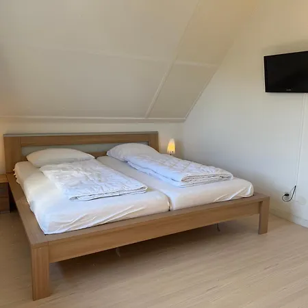 פארק נופש Buitenplaats De Luxe *