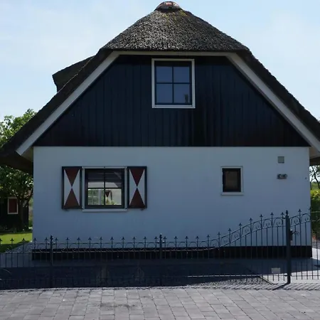 Buitenplaats Villa Deluxe Vakantiepark *