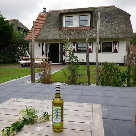 Buitenplaats Deluxe Villa *
